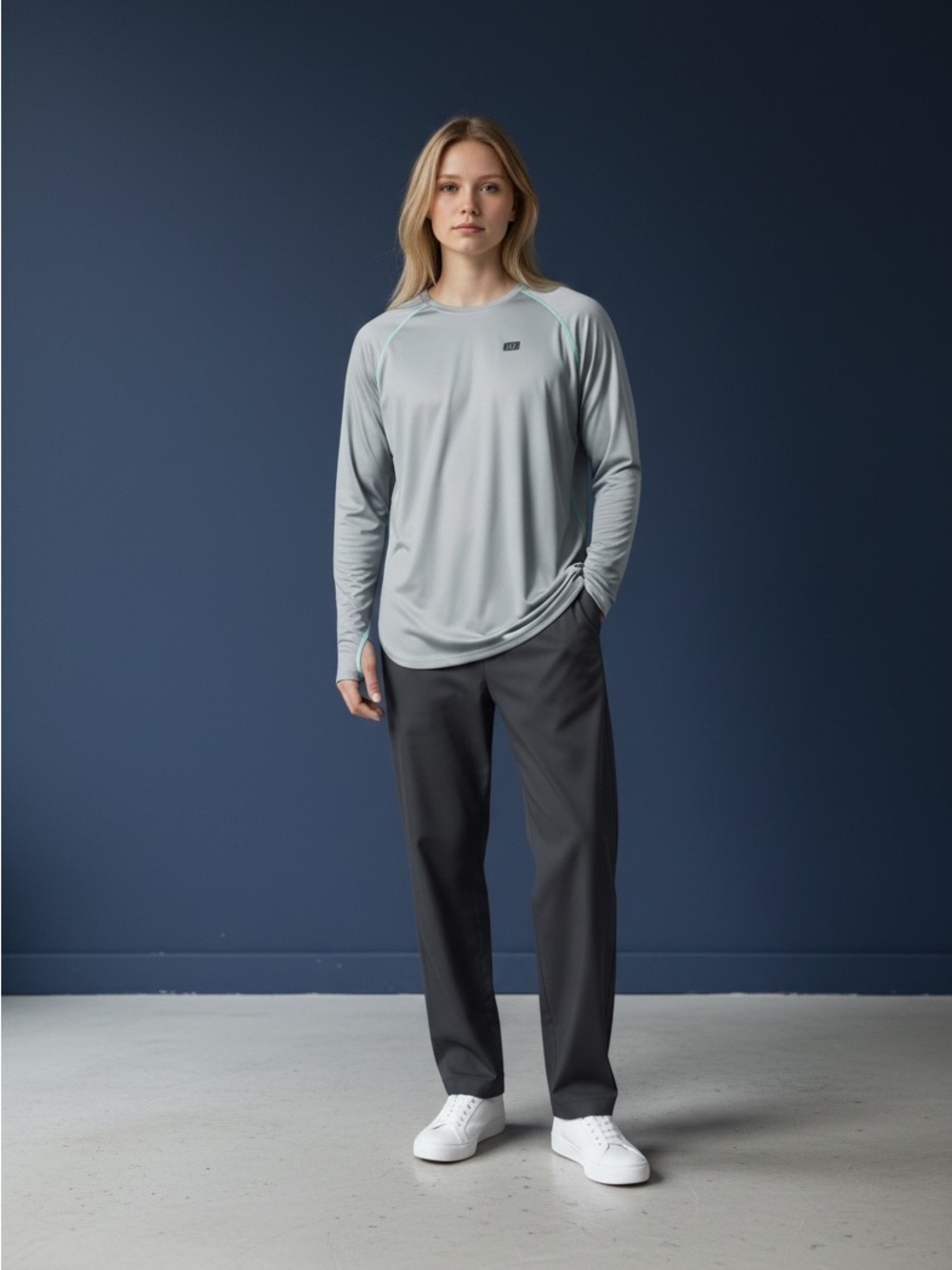 Women’s Long-Sleeve Athletic Tee in Light Gray